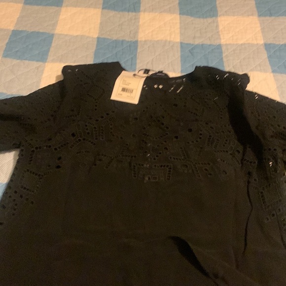 Theory Antazie E2 Ghost Crepe Eyelet Top, Black dise small - Picture 7 of 12